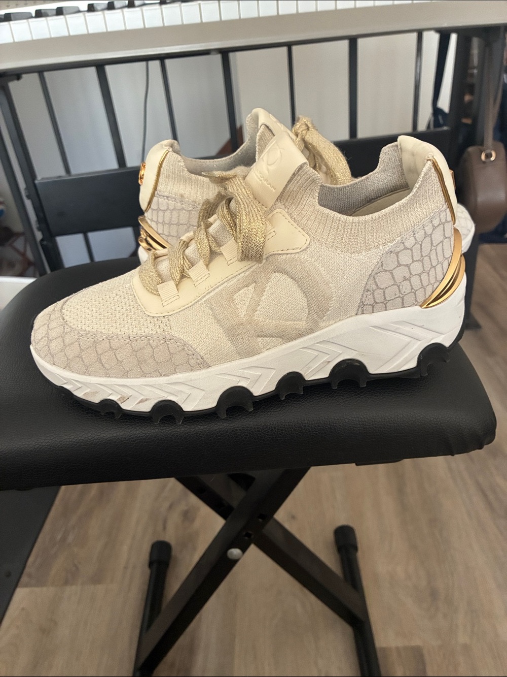 Donna Karin Textured suede Sneaker